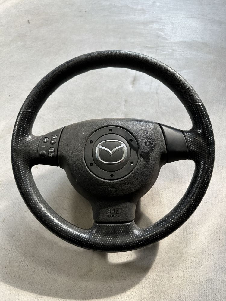 Mazda 2 DY volant vč. airbagu